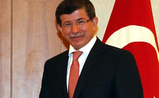 Премьер-министр Турции подал в отставку