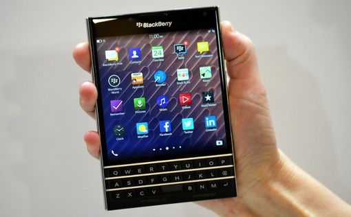 Blackberry представила смартфон с квадратным экраном
