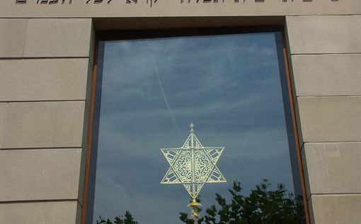 Немецкий суд решил, что поджог синагоги – не антисемитизм