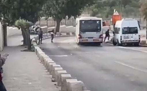 Столкновения на Храмовой горе: камнями забросали автобус