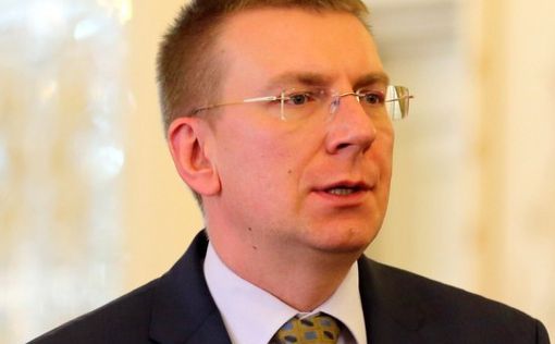 Глава МИД Латвии признался, что он гей