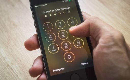 Apple примет меры, чтобы затруднить взлом iPhone