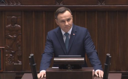 Президент Польши решил подписать закон о Холокосте