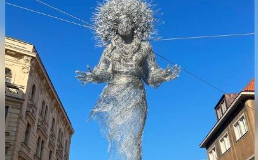 В центре Праги установили скульптуру, посвященную украинским матерям