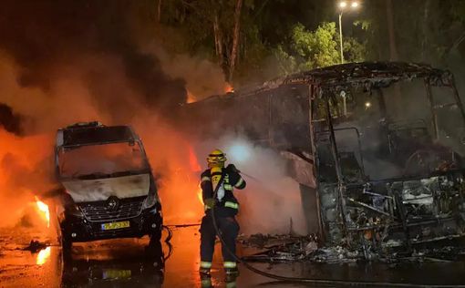18 автобусов сожгли на центральном автовокзале в Цфате