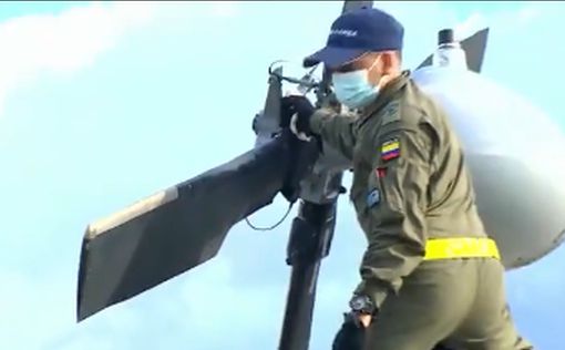 Вертолет с президентом Колумбии на борту подвергся обстрелу
