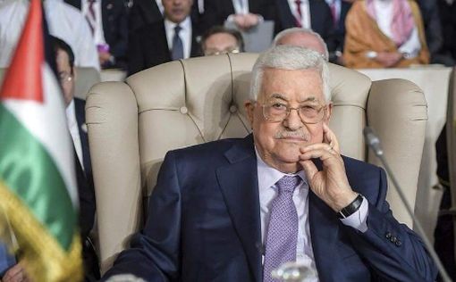Палестинские школьники будут изучать цитаты Аббаса