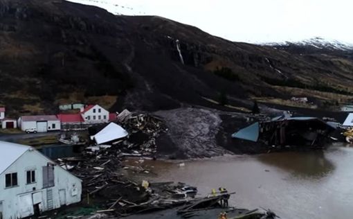 В исландском городе в результате оползней разрушены дома