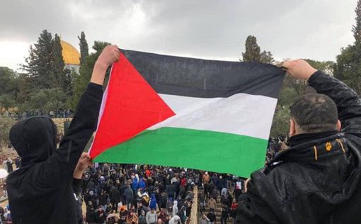 Палестинский флаг над Шаар Ха Рахамим