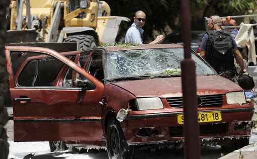 Ракетный обстрел Сдерота: нанесен ущерб автомобилям