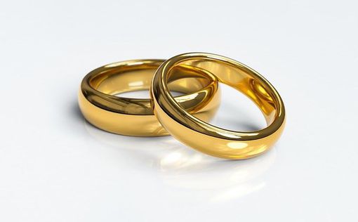 Минздрав: на свадьбы не должно приходить больше 250-500 человек