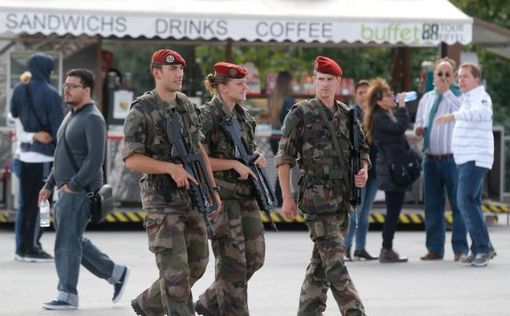 Франция не прекратит борьбу с ISIS несмотря на заложника