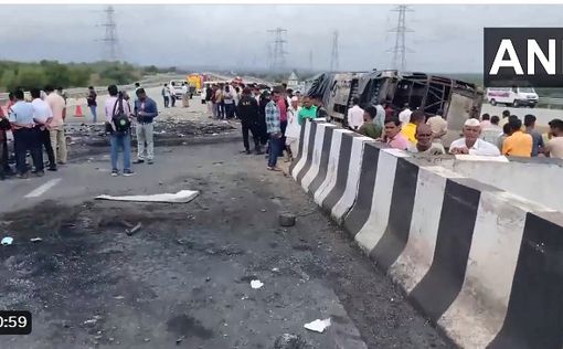 Сгоревший автобус в Индии: причиной аварии могла быть человеческая ошибка