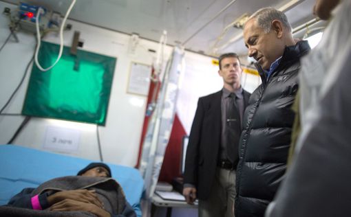 Нетаниягу посетил госпиталь с ранеными сирийцами