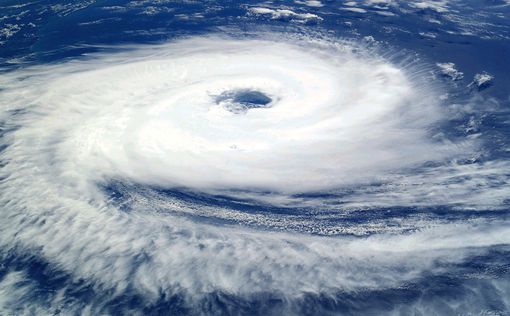 На Россию обрушился тайфун: целый регион под водой