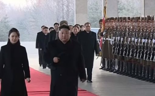 Ким Чен Ын заявил о желании "держаться за руки" с Путиным