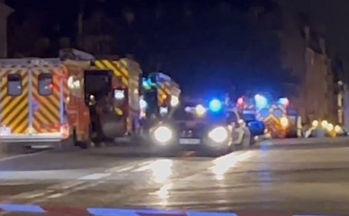 Париж: полицейские застрелили двух человек в машине на Пон-Неф