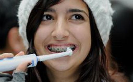В мире появилась зубная щетка, подключенная к Интернету