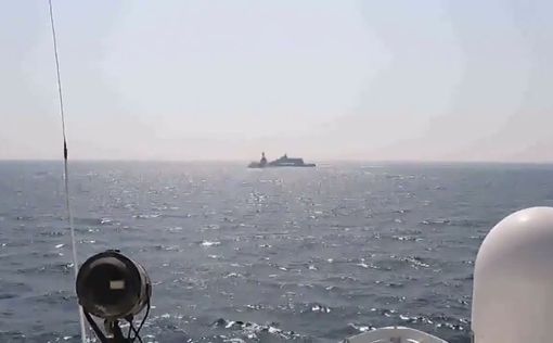 Два украинских судна захвачены ВМС России