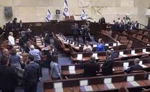Депутат "Ликуда" требует срочного заседания Кнессета