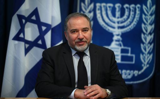 Либерман надеется на возвращение палестинцев к переговорам