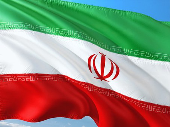 Иран пытался захватить еще один торговый корабль: вмешались ВМС США и Британии