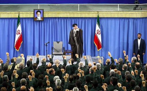 Хаменеи: США и ЕС действуют под диктовку сионистов