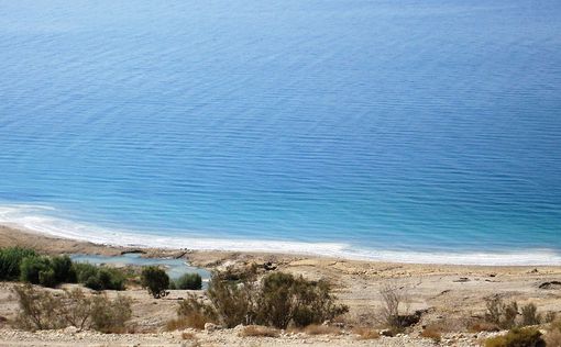 В Мертвом море чуть не утонул 80-летний мужчина