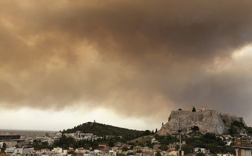 Гигантский лесной пожар в районе Афин, 24 погибших