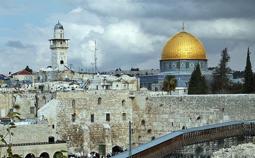 Сотни евреев поднялись на Храмовую гору