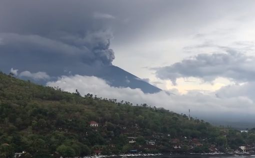 Бали: Индонезия опасается мощного извержения