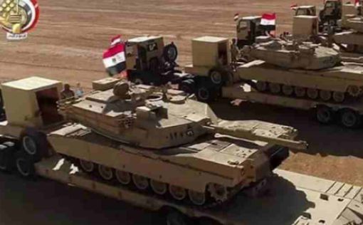 Французы построят в Египте завод по производству трейлеров для танков