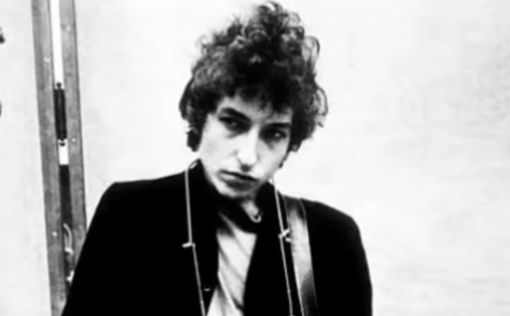 Боб Дилан продал права на свои песни за $300 млн