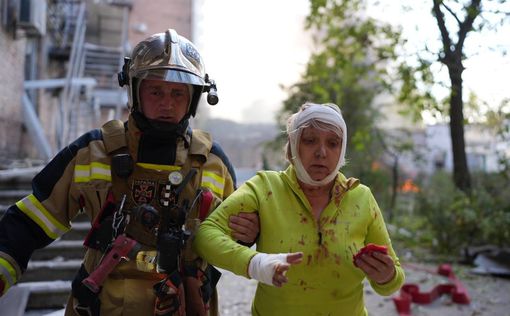 Кулеба: "Прилеты" в трех районах Киевщины. Люди - под завалами (фото)