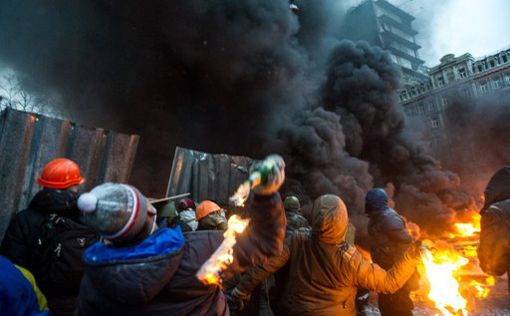 В Киеве могут отключить интернет, ТВ и мобильную связь