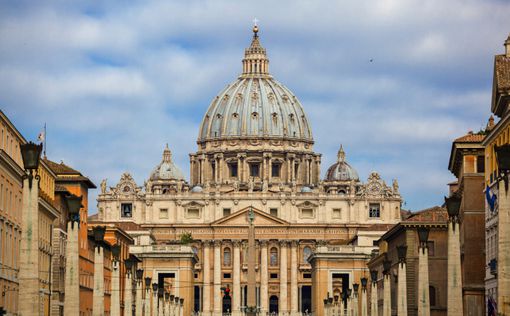 Франция не будет назначать гомосексуалиста послом в Ватикан