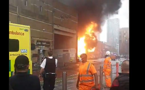 На юге Лондона полыхает пожар