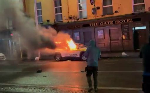 В Дублине вспыхнули столкновения и беспорядки. Видео