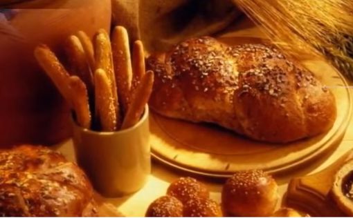 В Финляндии начали производить хлеб со сверчками