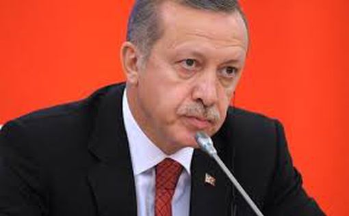 Турция начала укладку газопровода в Черном море