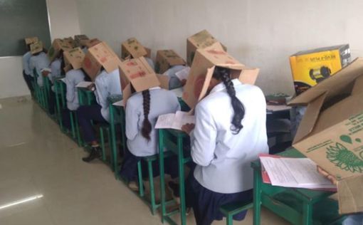 Индия: студенты сдавали экзамен с коробками на голове