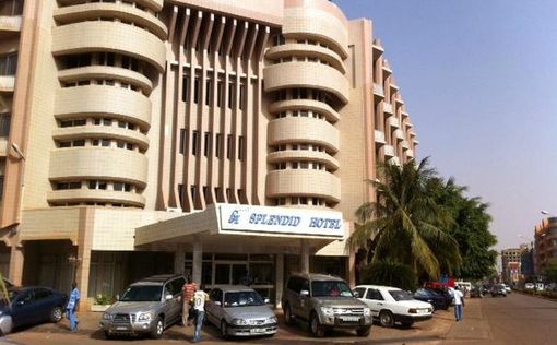 Захват отеля в Буркина-Фасо: 20 погибших, идет штурм