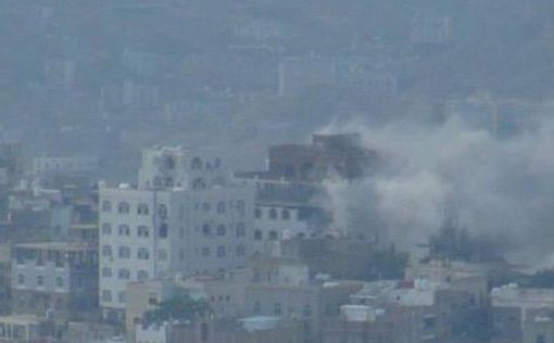 В саудовском посольстве в Сане нашли склад оружия из Израиля