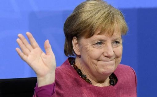Президент Германии решил наградить Меркель высшим орденом страны — Bild