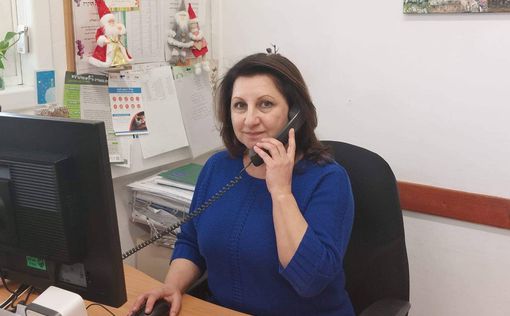 Горячая телефонная линия на русском языке для семей с душевными проблемами