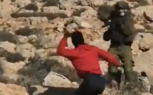 Нападение палестинцев на бойца ЦАХАЛа засняли на камеру