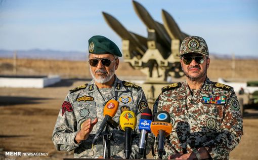 Иран объявил "военную ситуацию" и начал гигантские маневры
