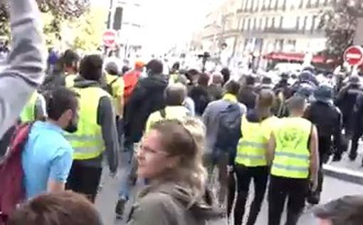 СМИ: "Желтые жилеты" вернулись на улицы Парижа