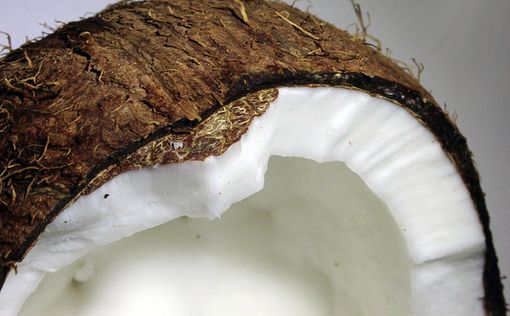 Ученые: Кокосовое масло убивает раковые клетки
