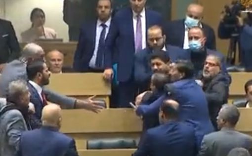 Жестокая драка в парламенте Иордании: видео